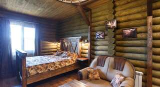 Гостиница LogHouse Нижний Новгород Номер с кроватью размера "king-size" и диваном-кроватью-3